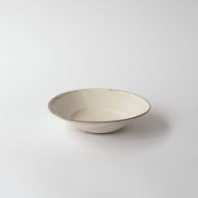 Load image into Gallery viewer, 粉引六寸つば皿 / 荒賀文成