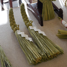 Load image into Gallery viewer, 三つ組 / 丙 ひのえ