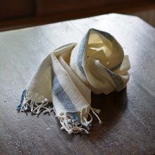 Load image into Gallery viewer, 和綿ストール(サイド藍) / 滝沢都