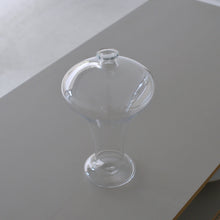 画像をギャラリービューアに読み込む, 瓶子 / 瀬沼健太郎