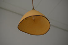 Load image into Gallery viewer, 生木のランプシェード19 (エノキ) Φ20 / 中矢嘉貴