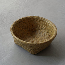 Load image into Gallery viewer, Dalo ヒマラヤ竹籠 / mrak