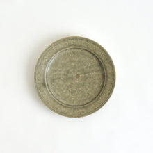 画像をギャラリービューアに読み込む, 5寸リム皿 灰釉 / 小林耶摩人