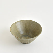 画像をギャラリービューアに読み込む, 飯碗(大) 灰釉 / 小林耶摩人