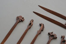 画像をギャラリービューアに読み込む, 生物菓子切り / 中村志野