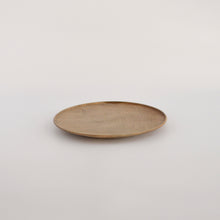 画像をギャラリービューアに読み込む, 盆 180 イタヤカエデ 鉄媒染 / 内田悠