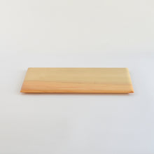 Load image into Gallery viewer, 板皿 S ミズキ オイル仕上げ / 内田悠