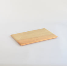 Load image into Gallery viewer, 板皿 S ミズキ オイル仕上げ / 内田悠