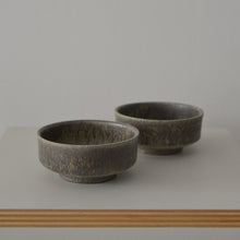 画像をギャラリービューアに読み込む, 灰オリーブ切立鉢小 / 清岡幸道