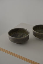 画像をギャラリービューアに読み込む, 灰オリーブ切立鉢小 / 清岡幸道