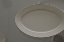 Load image into Gallery viewer, 晶白釉オーバルリム皿大 / 清岡幸道