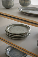 Load image into Gallery viewer, 灰白窯変7寸リムプレート / 清岡幸道
