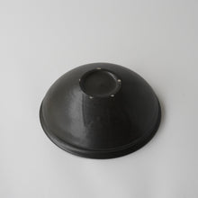 画像をギャラリービューアに読み込む, 黒釉七寸馬たらい皿 / 荒賀文成