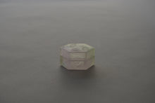Load image into Gallery viewer, ときの箱 春花文 / 松田苑子