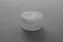 Load image into Gallery viewer, ときの箱 雪花 / 松田苑子