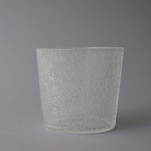 画像をギャラリービューアに読み込む, 猪口 M / 三野直子