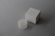 Load image into Gallery viewer, ときの箱 雪花 / 松田苑子