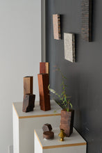 Load image into Gallery viewer, 花器 (クラロウォールナット) / 藤崎均