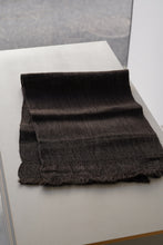 Load image into Gallery viewer, Allo ヒマラヤオオイラクサ 自然布 (車輪梅+泥染) M / mrak