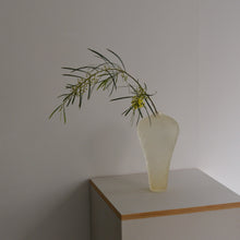 画像をギャラリービューアに読み込む, 花器 / 三野直子