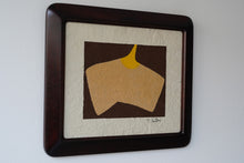 Load image into Gallery viewer, 染絵額 にんにく (マホガニー / 大) / 名取敏雄