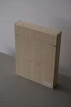 画像をギャラリービューアに読み込む, Relief tile Q / 小駒真弓