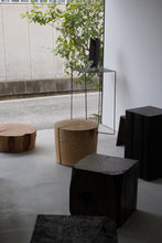 Load image into Gallery viewer, 古材展示台400x400x400 / 藤崎均