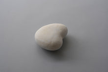 画像をギャラリービューアに読み込む, はりこ石 小 (がさ) / 備中和紙