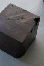 Load image into Gallery viewer, Solid Wood Cube / 藤崎均