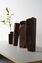Load image into Gallery viewer, 花器 (クラロウォールナット) / 藤崎均