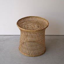 Load image into Gallery viewer, タイ・ルー族 円卓 淡色 HS / mrak