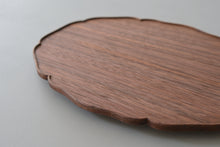 画像をギャラリービューアに読み込む, 輪花楕円皿 (8寸 / ウォールナット) / 藤崎均