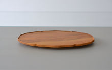 画像をギャラリービューアに読み込む, 輪花楕円皿 (8寸 / 桂) / 藤崎均