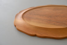 画像をギャラリービューアに読み込む, 輪花楕円皿 (8寸 / 桂) / 藤崎均