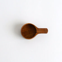 画像をギャラリービューアに読み込む, コーヒーメジャー / 芦田貞晴