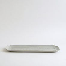 Load image into Gallery viewer, 白磁鎬隅切り長方皿(特長) / 阿南維也