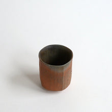 Load image into Gallery viewer, 備前面取ぐい呑 / 森本仁