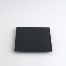 Load image into Gallery viewer, シノギ角皿 190 / 芦田貞晴