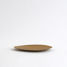 画像をギャラリービューアに読み込む, 蓮弁皿 小(鉄媒染) / 紀平佳丈