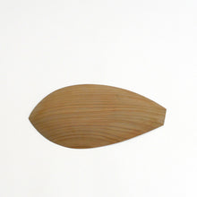 Load image into Gallery viewer, 蓮弁皿 中(鉄媒染) / 紀平佳丈