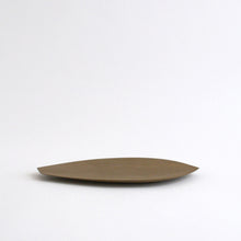 画像をギャラリービューアに読み込む, 蓮弁皿 大(鉄媒染) / 紀平佳丈