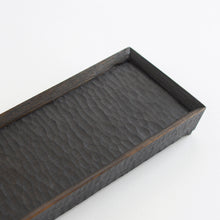 画像をギャラリービューアに読み込む, 角台皿脚付き 黒 / 南裕基