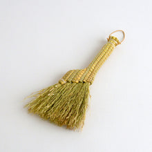 画像をギャラリービューアに読み込む, 小箒 中 白 / hashime