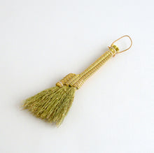 画像をギャラリービューアに読み込む, 小箒 小 白 / hashime