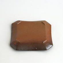 Load image into Gallery viewer, 備前隅切皿M / 森本仁