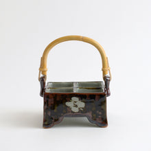 Load image into Gallery viewer, 角薬味(つる付) / 袖師窯