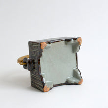 Load image into Gallery viewer, 角薬味(つる付) / 袖師窯