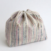 Load image into Gallery viewer, 合切袋 (羊毛:コチニール / 藍) / 滝沢都