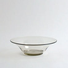 画像をギャラリービューアに読み込む, わっか台鉢 / 三浦侑子