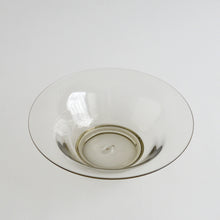 画像をギャラリービューアに読み込む, わっか台鉢 / 三浦侑子